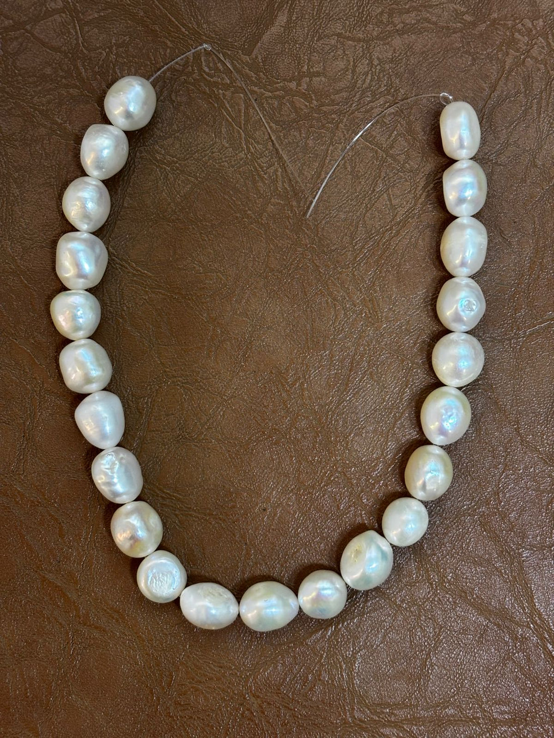 PÉROLA IRREGULAR 10 - 11.2 CM - 27CM - 22 PÉROLAS