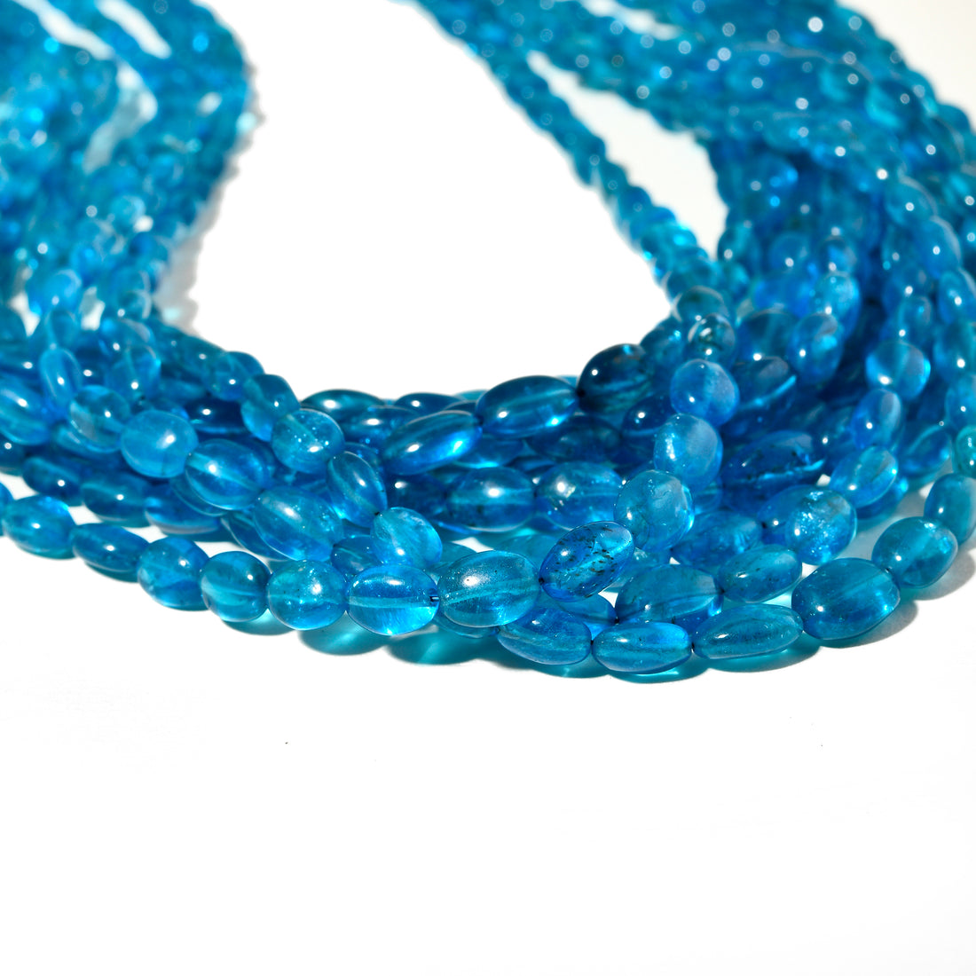 Apatita Neon Oval 7x5 mm – Pedra Natural em Fio de 40 cm