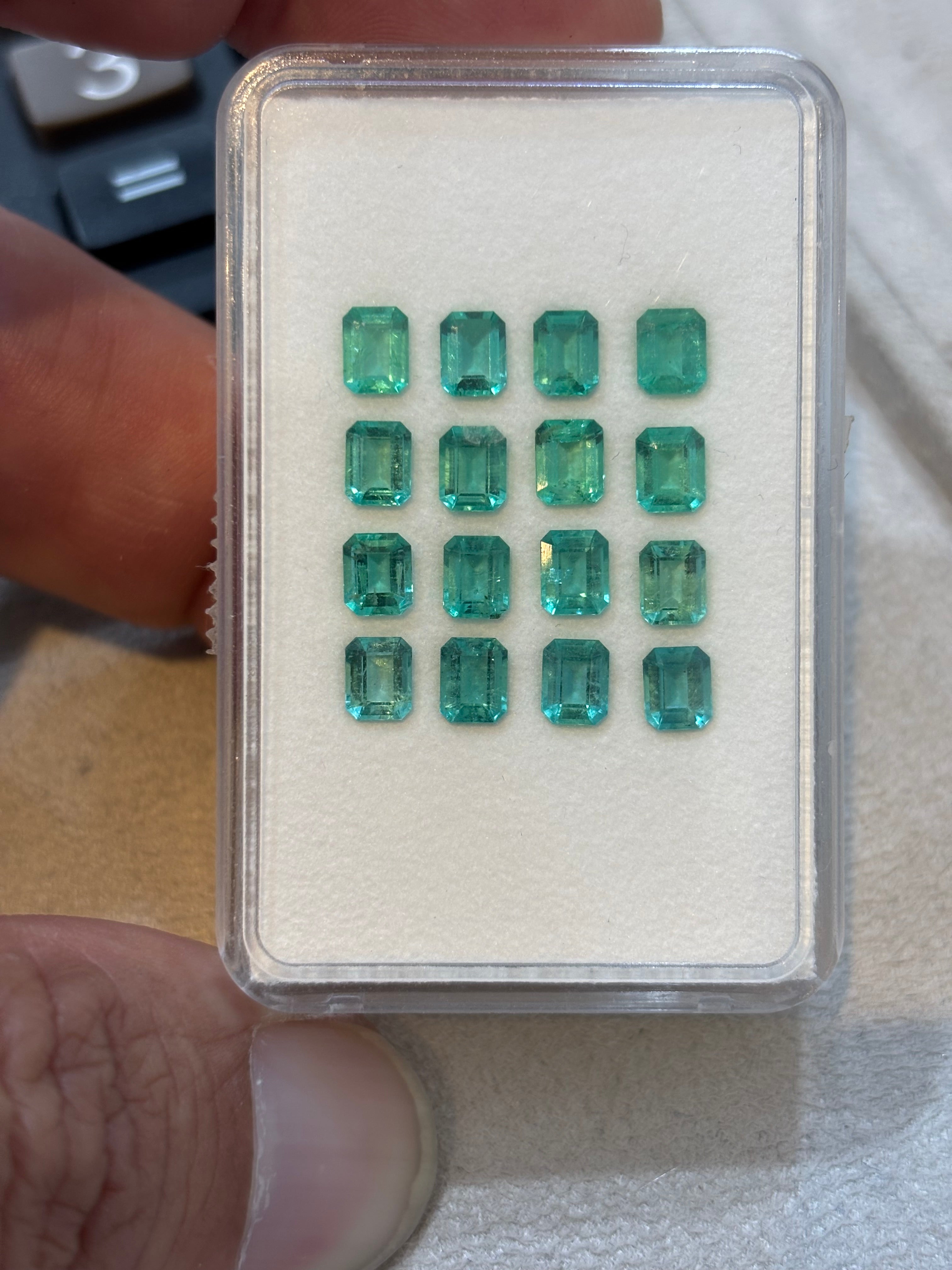 Lote 16 Esmeraldas Octogonais 5x4 mm Naturais – 5.99 cts para Joalheria