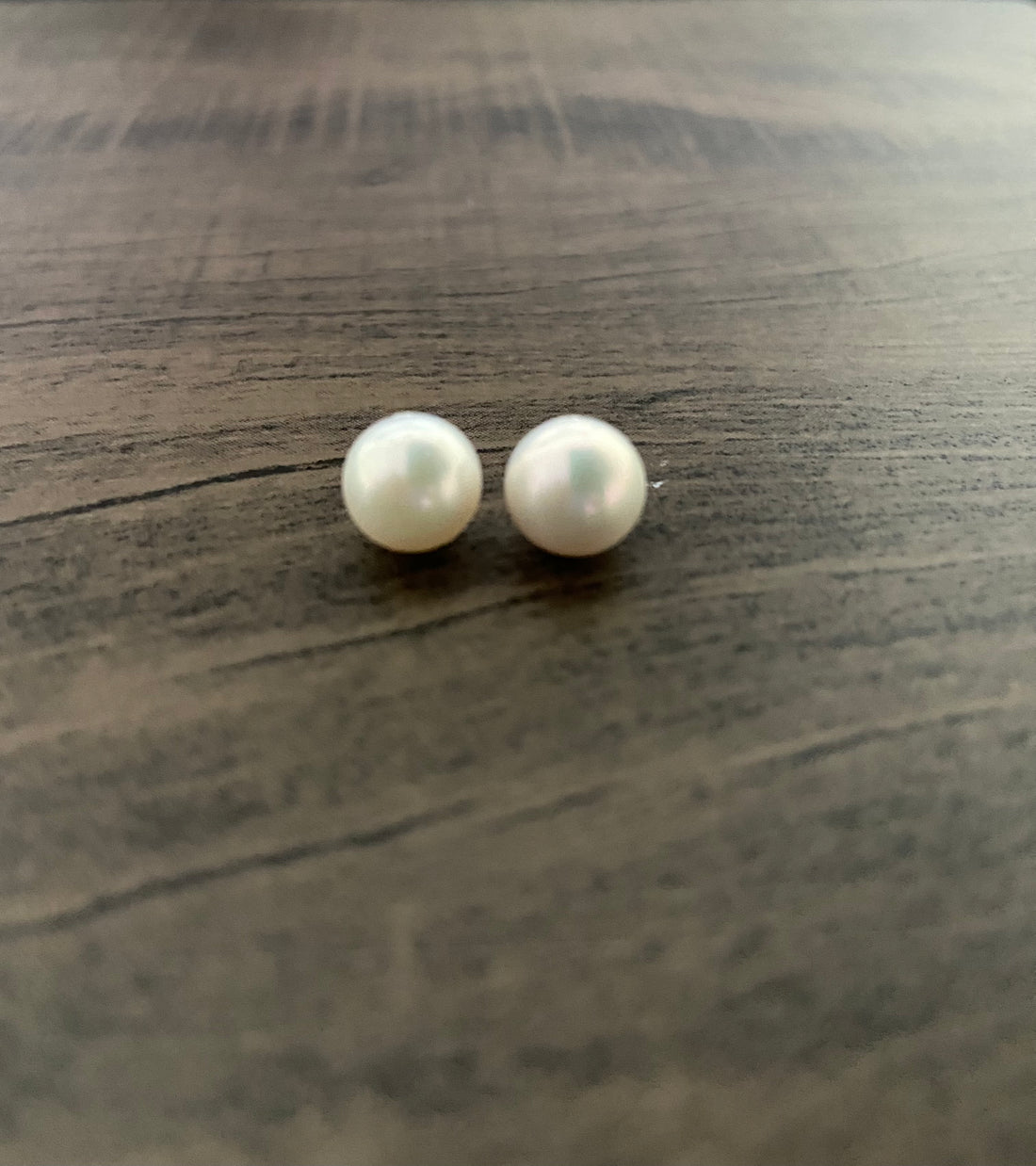 Par de Pérolas Redondas Naturais 8mm com Meia Furação (2 Peças)