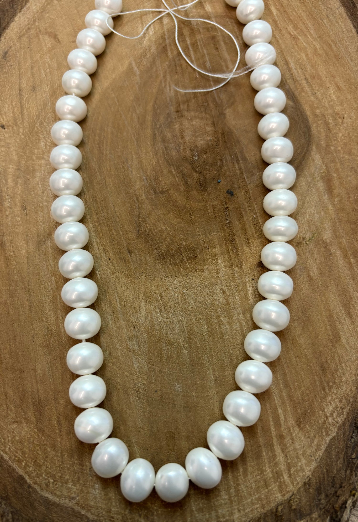 PÉROLA OFF ROUND 12-13.8 MM - 1 FIO - 40 CM - 36 PCS