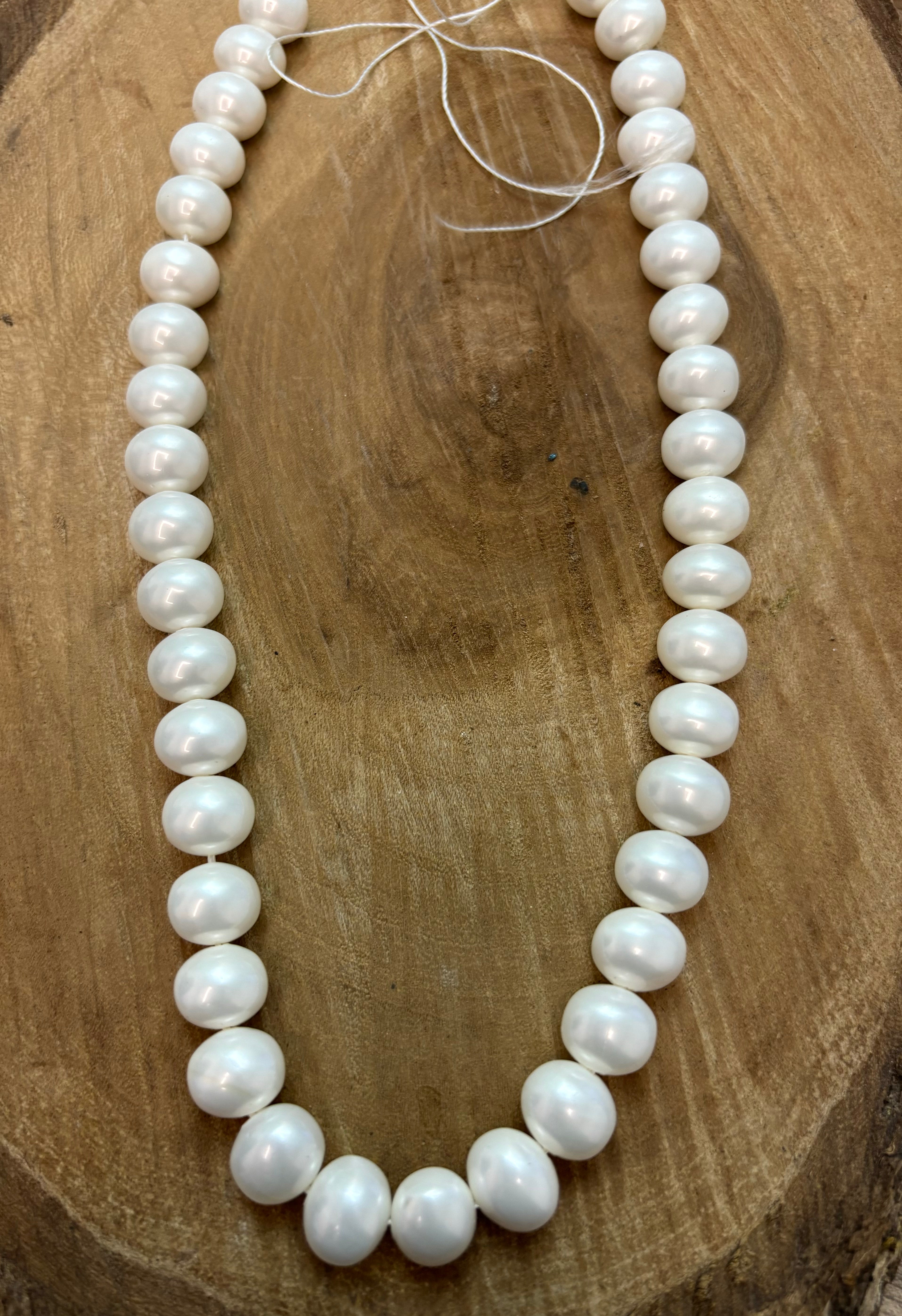 PÉROLA OFF ROUND 12-13.8 MM - 1 FIO - 40 CM - 36 PCS