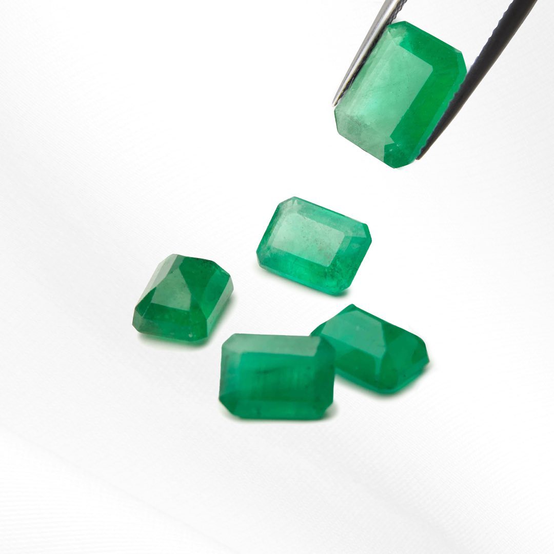 Esmeralda Retangular Calibrada Natural | Pedra Lapidada Para Joias | Sachi Online