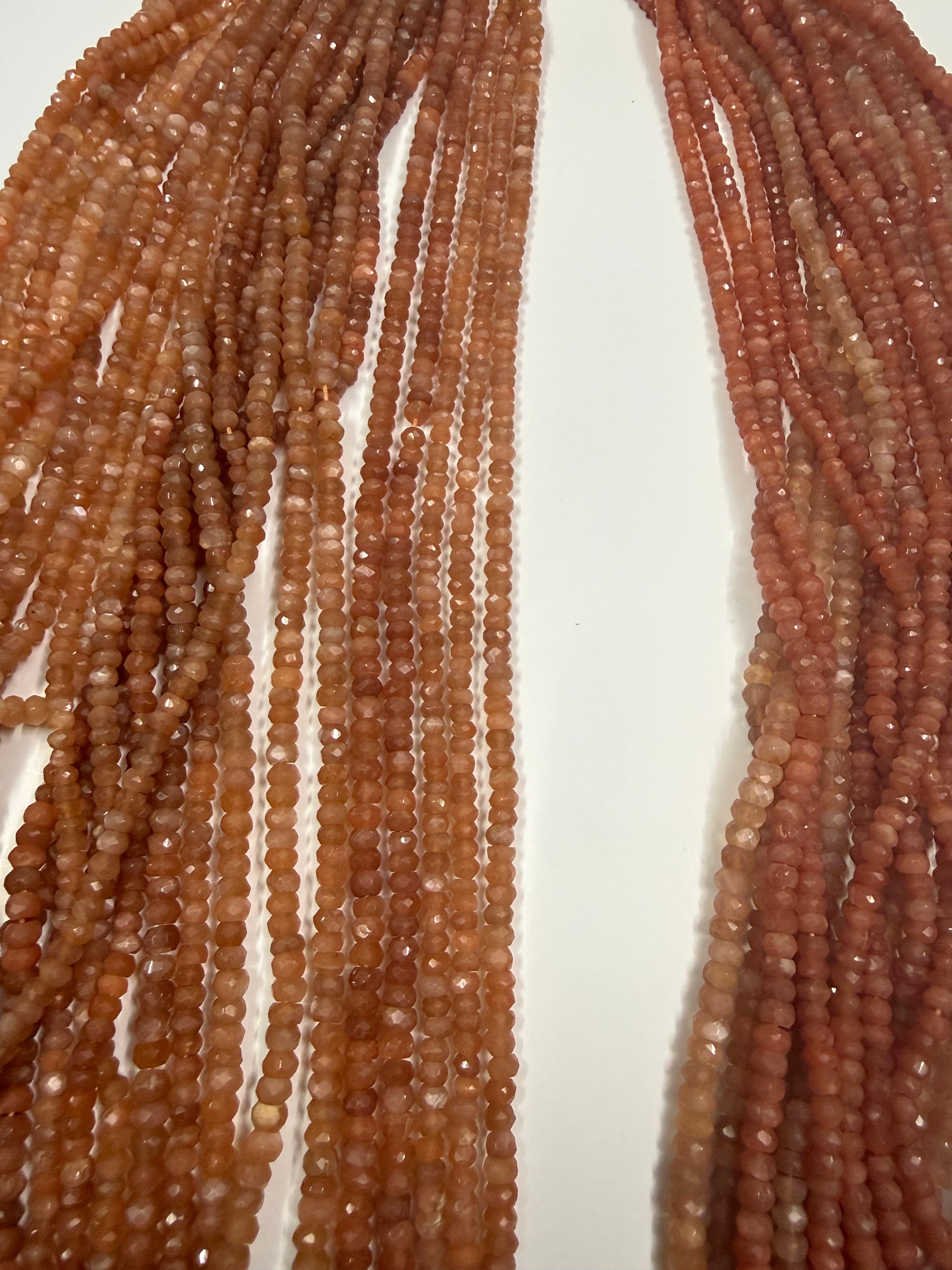 Peach Moonstone Botão Facetado 4-4.5 mm - 1 Fio 38 cm