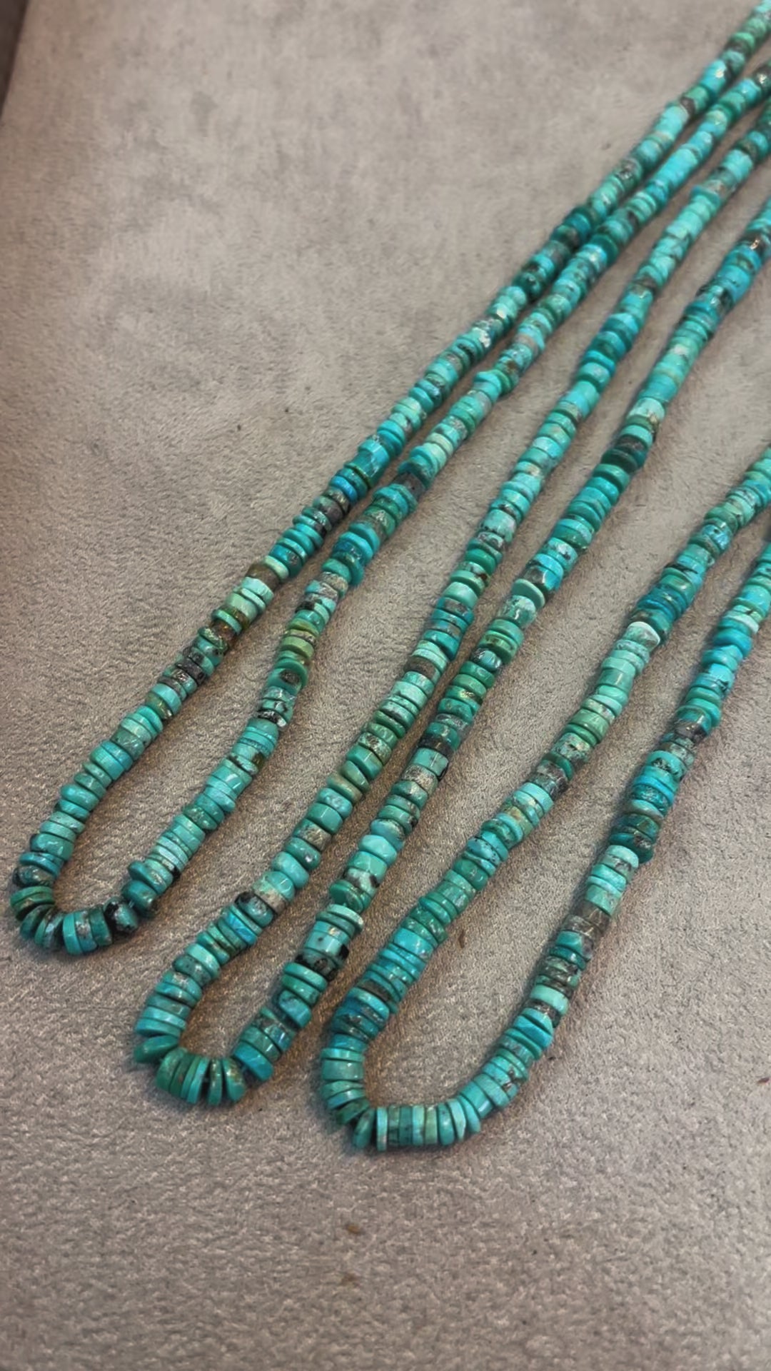 TURQUESA NATURAL HEISHI 5-6 MM -1 FIO - 40 CM