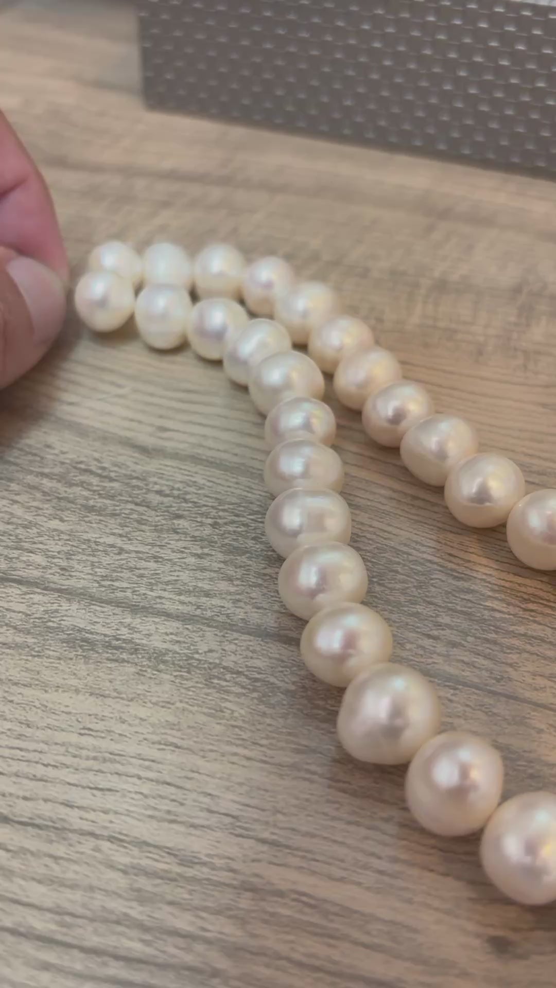 PÉROLA OFF ROUND 12-13.8 MM - 1 FIO - 40 CM - 36 PCS