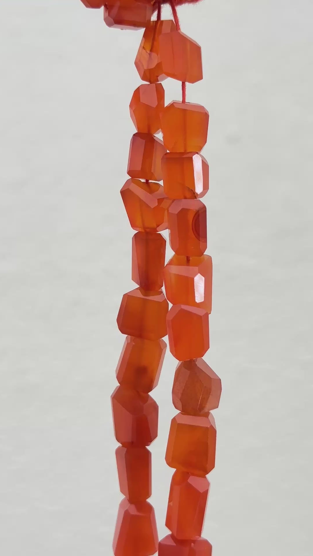 CORNALINA NUGGETS FACETADO 12–9 MM – 1 FIO – 40CM