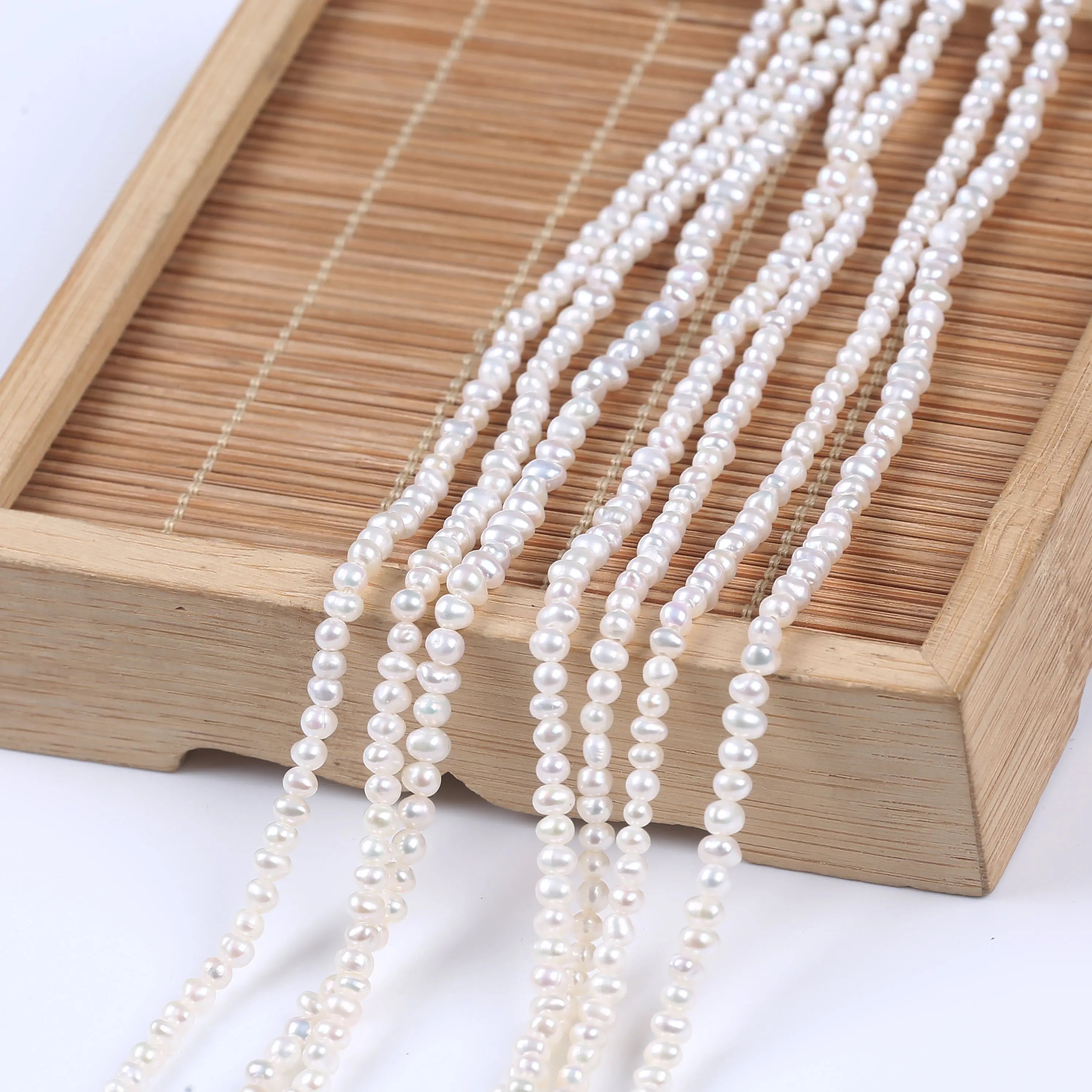 PEROLA POTATO 3-4 MM - 1 FIO - 38 CM