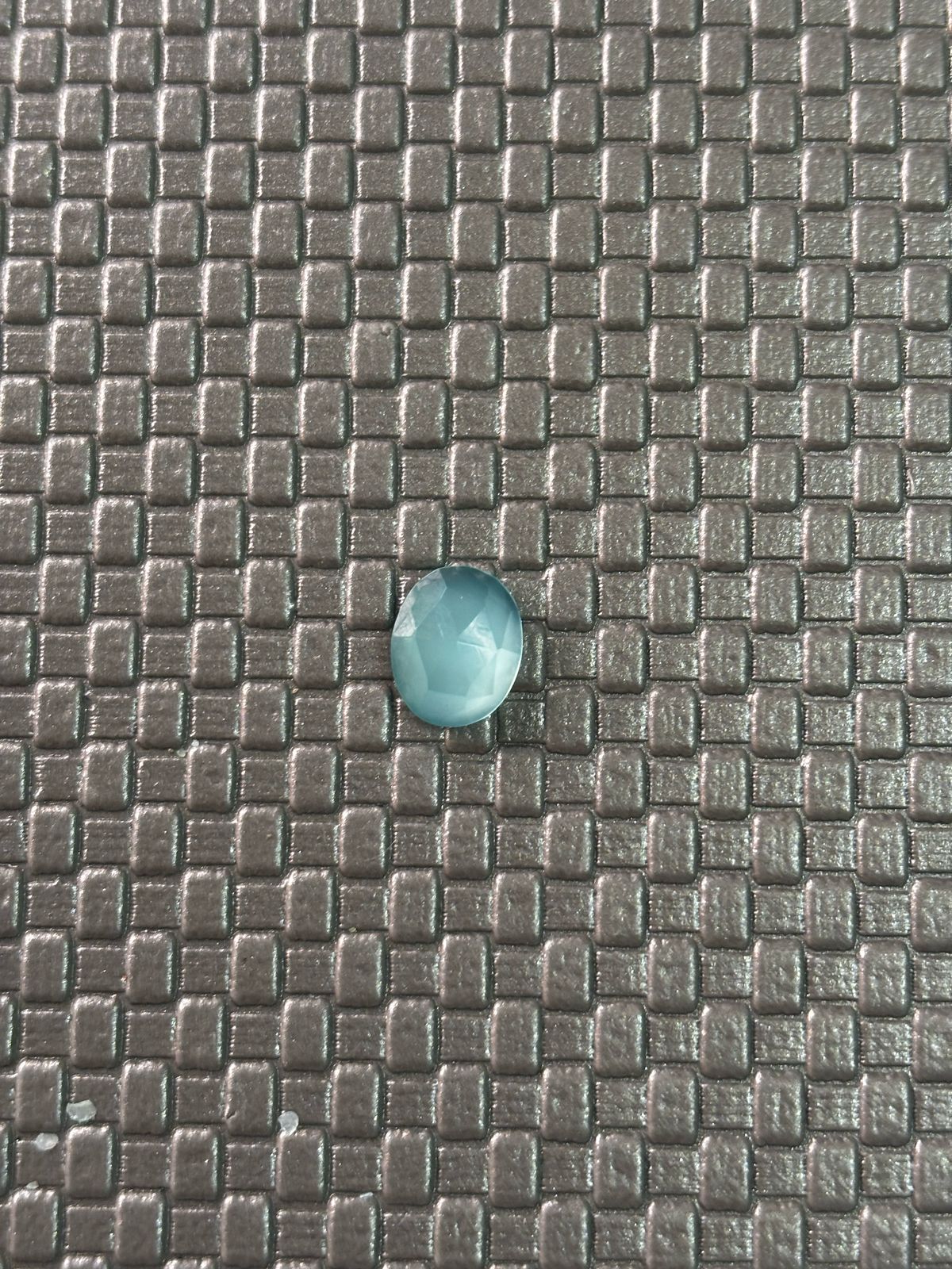CALCEDONIA NATURAL OVAL FACETADA 8X10MM