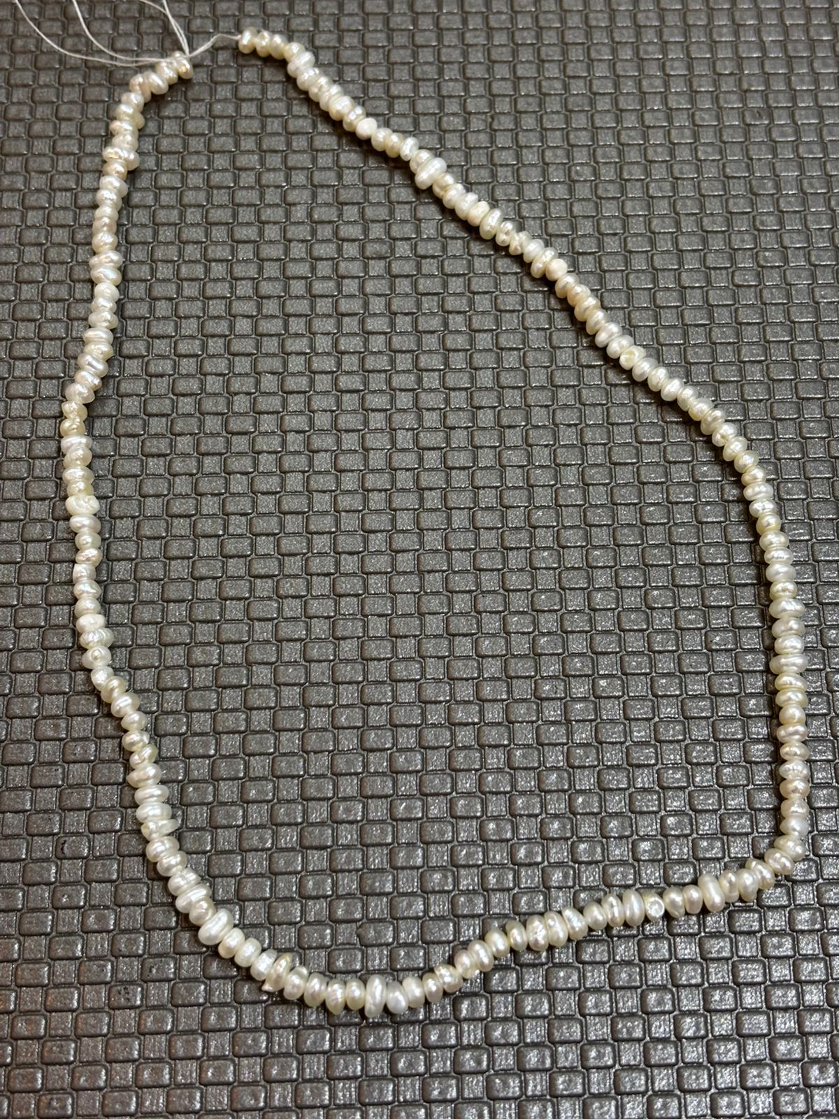 PEROLA IRREGULAR 3.5-4.5mm - 38CM- 152PÇS