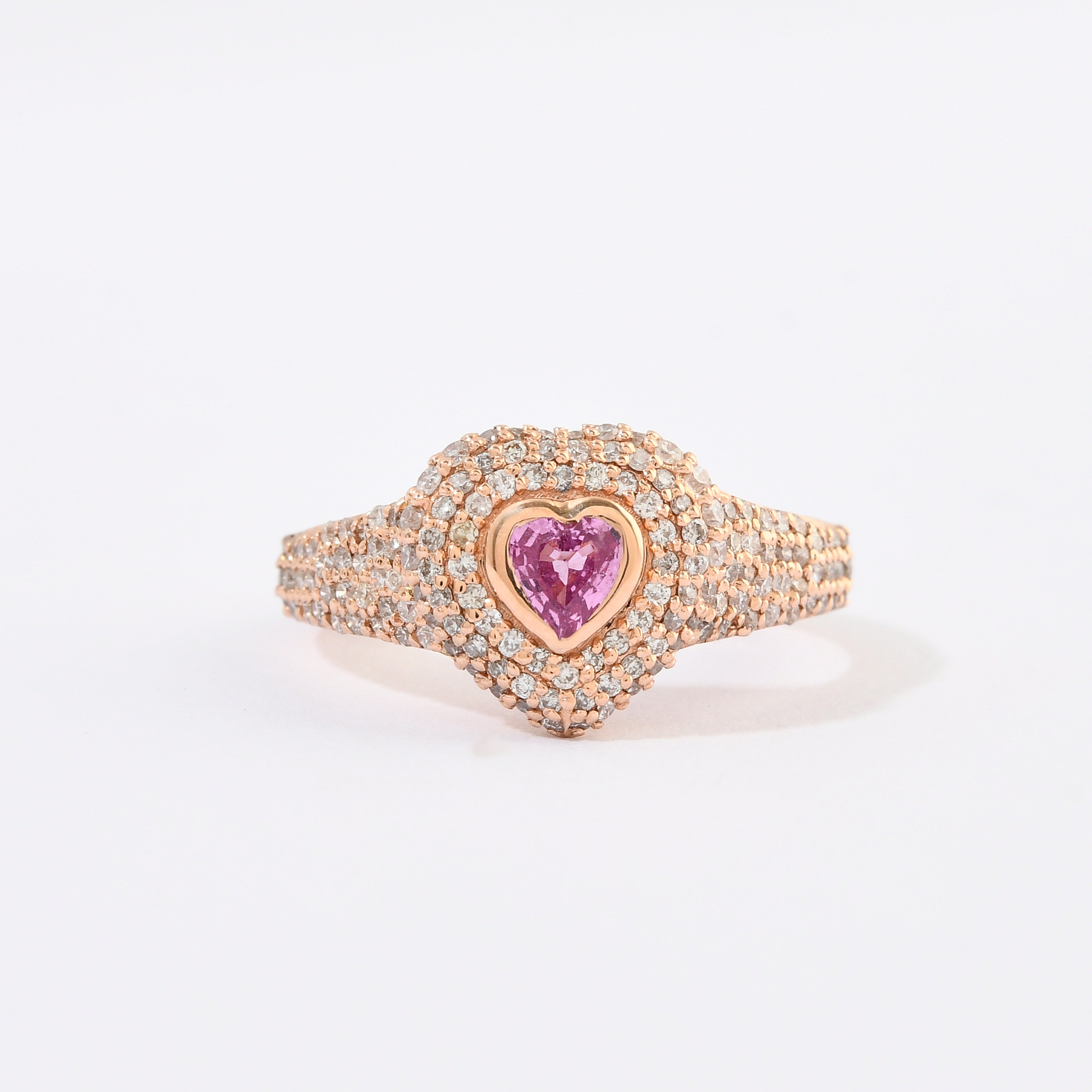 Anel Pinky Heart Pave Bezel Set Safira Rosa e Diamantes