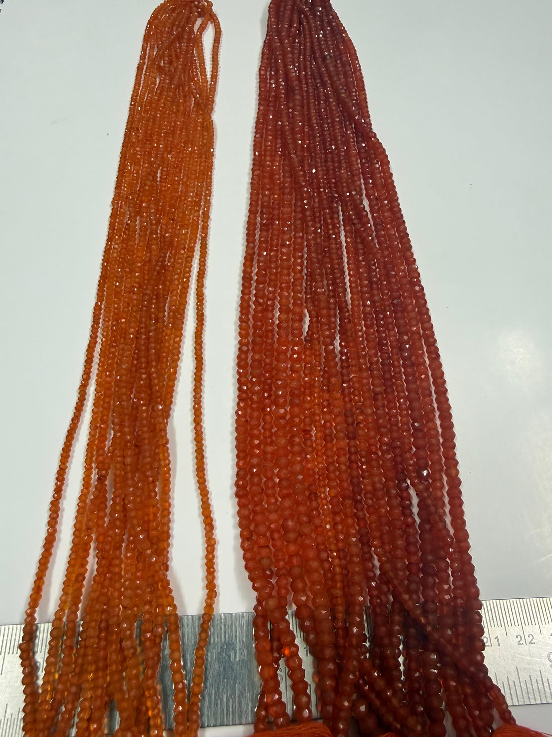 Cornalina Botão Facetado 4 mm - 1 Fio 38 cm