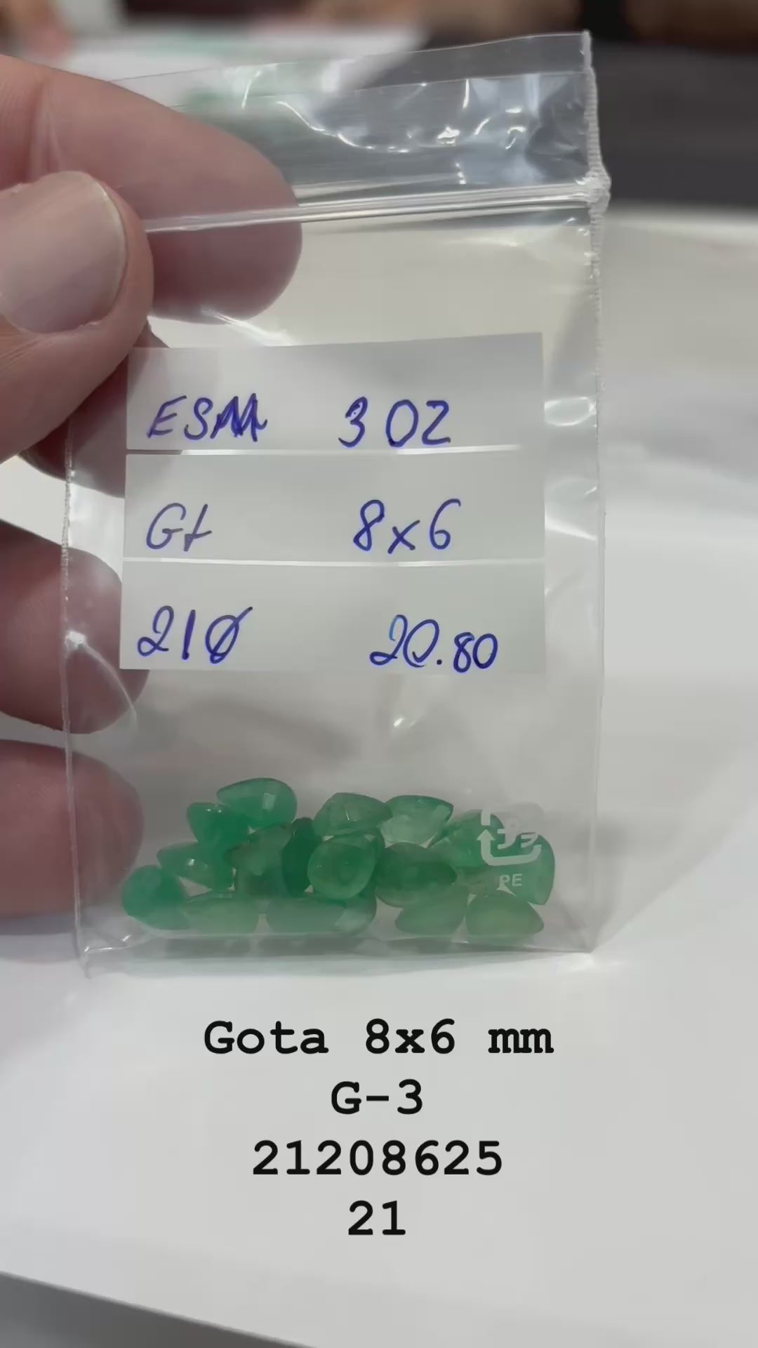 Esmeralda Gota 8x6 mm G-3 - Media 1.15 cts - 1 Pedra Calibrada – Alta Qualidade para Joalheria