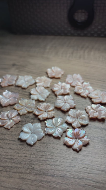 MADREPÉROLA FLOR 16 MM - LOTE 19 PCS
