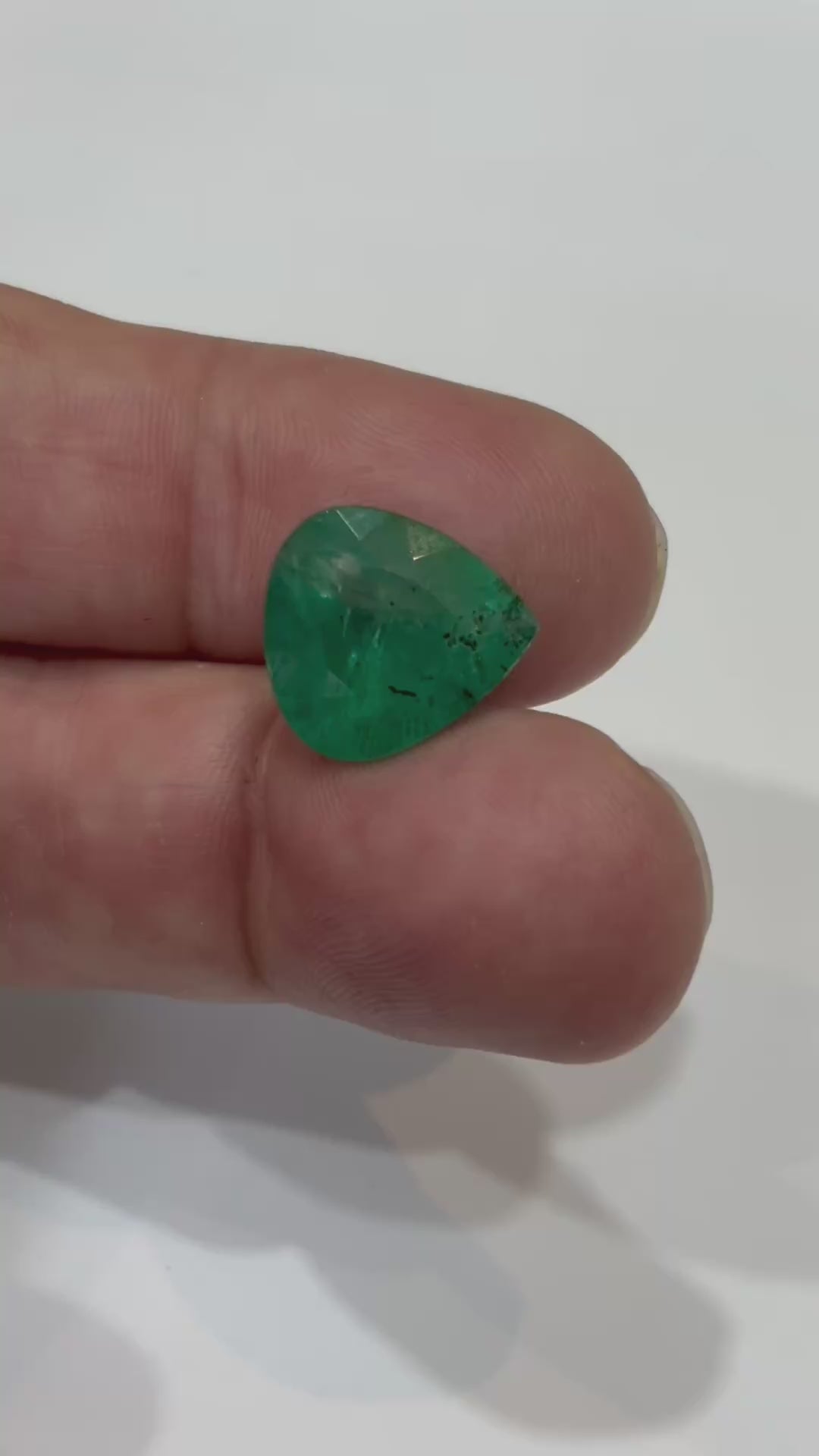 Esmeralda Gota 16x12 mm Natural 7.55 cts | Pedra para Joalheria