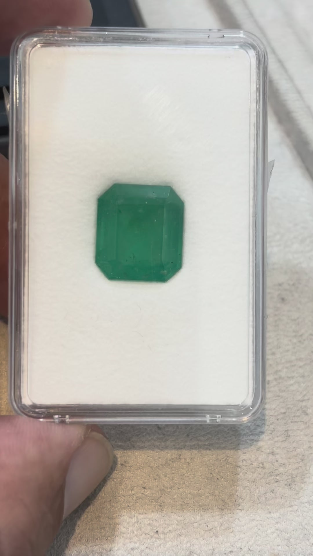 Esmeralda Octogonal 14x13 mm Natural – 9.61 cts para Alta Joalheria