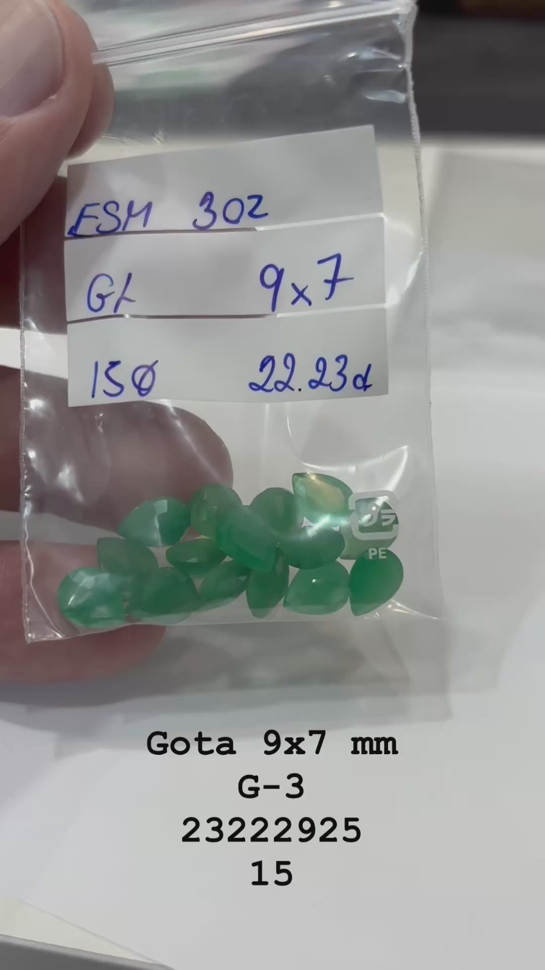Esmeralda Gota 9x7 mm G-3 - Media 1.50 cts - 1 Pedra Calibrada – Alta Qualidade para Joalheria